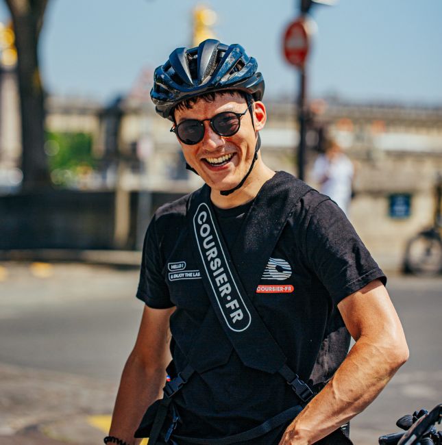 &lt;span class=&quot;x-red&quot;&gt;coursiers&lt;/span&gt; 
professionnels 100% salariés