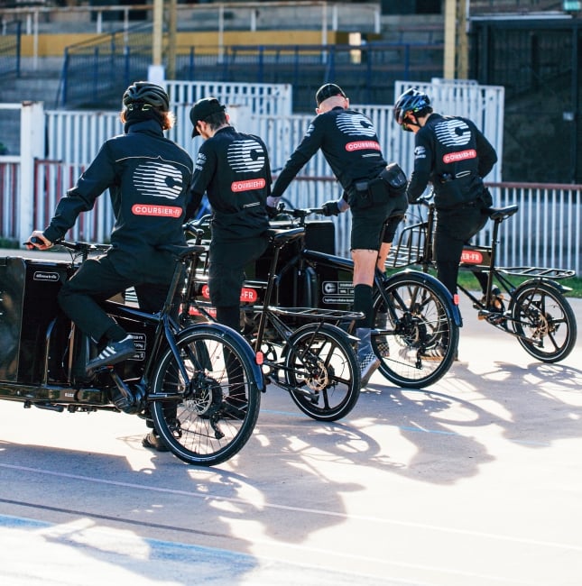 &lt;span class=&quot;x-red&quot;&gt;coursiers&lt;/span&gt; 
professionnels 100% salariés